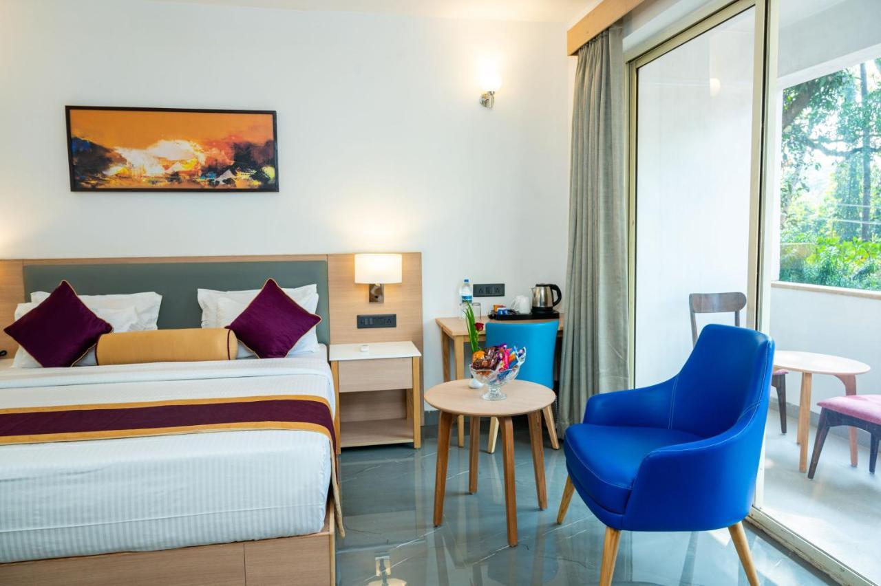 Hotel Meraden Opus , Anjuna Beach Goa Eksteriør billede