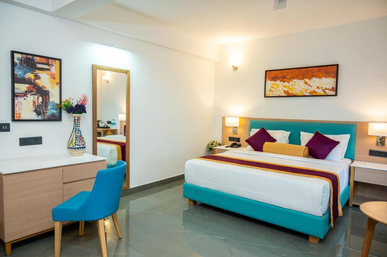 Hotel Meraden Opus , Anjuna Beach Goa Eksteriør billede