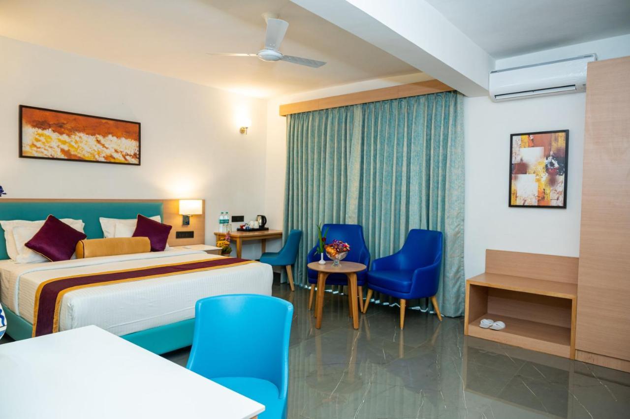 Hotel Meraden Opus , Anjuna Beach Goa Eksteriør billede