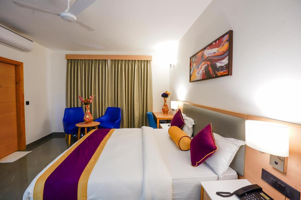 Hotel Meraden Opus , Anjuna Beach Goa Eksteriør billede